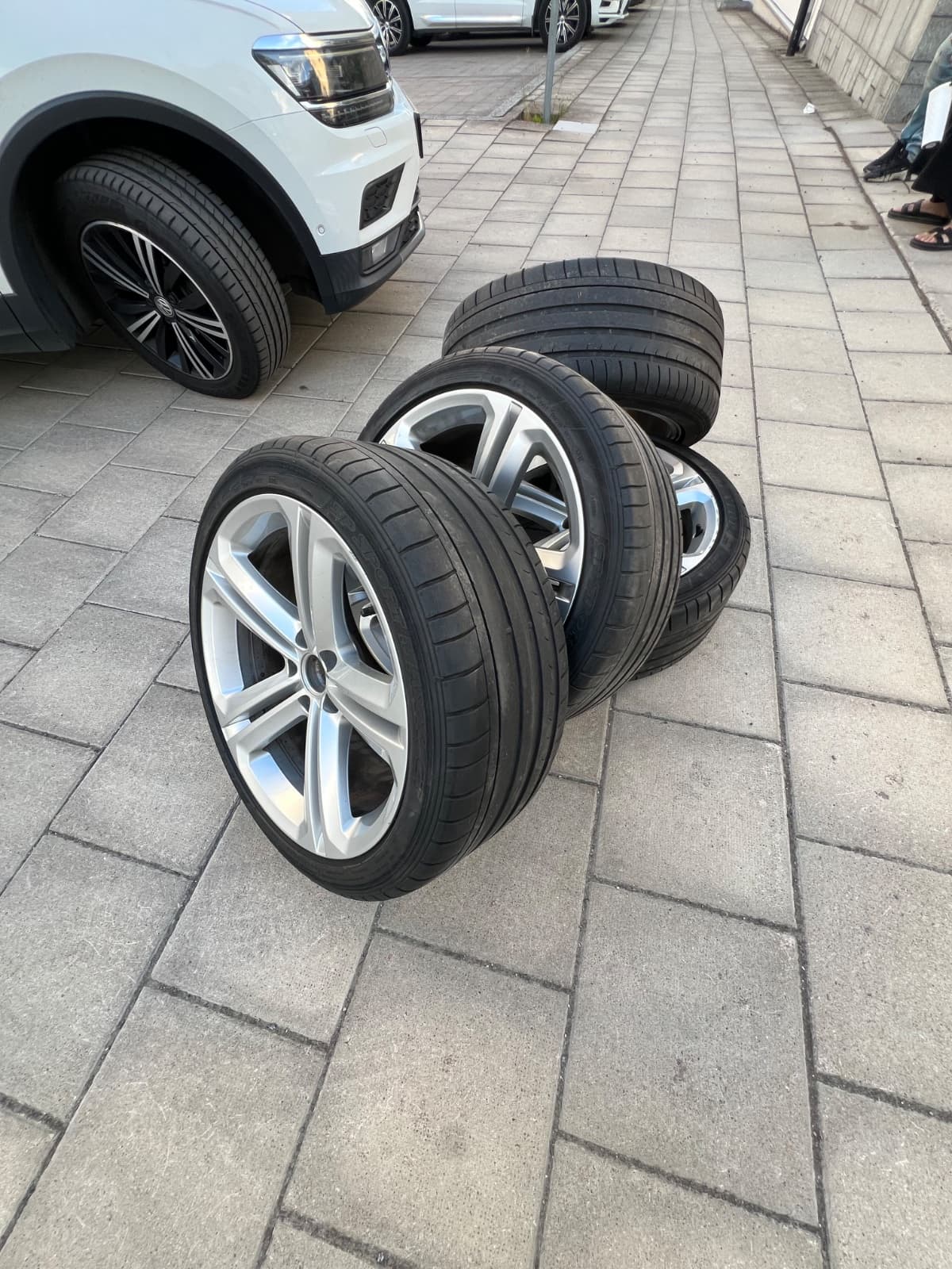Dunlop 255/40-19 sportdäck (5x112)